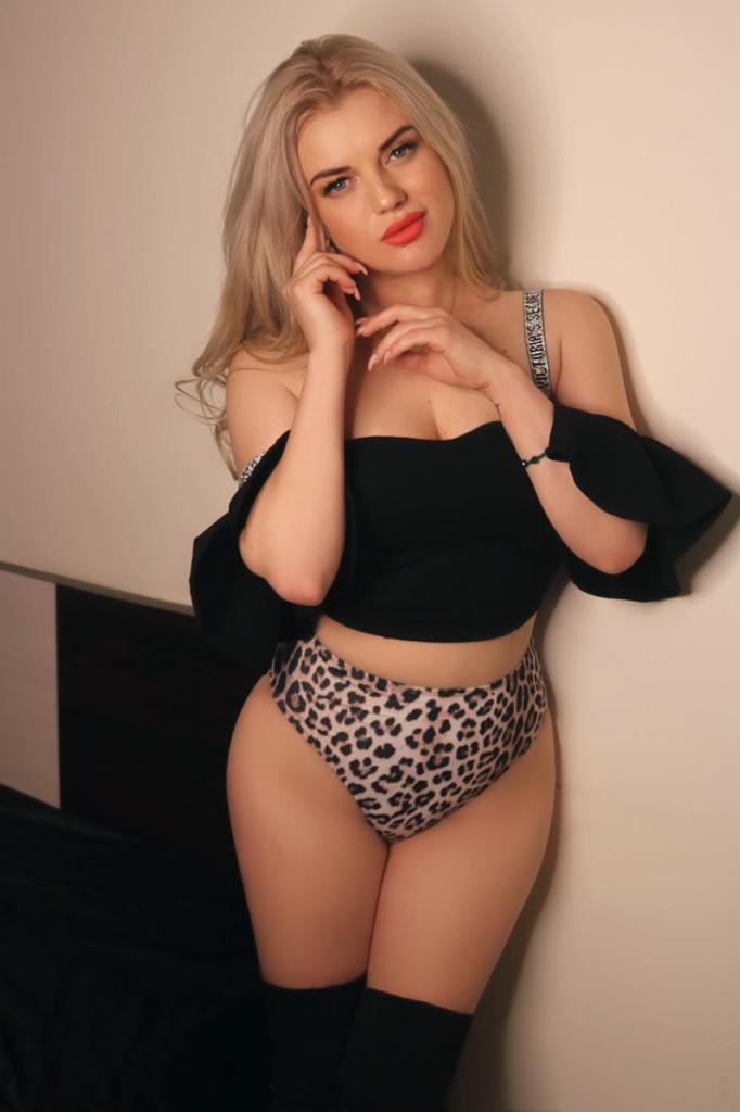 VIP Aerocity Escort And Russian Call Girl Service